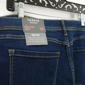 Torrid Jeans NWT - Midfit Super Skinny - Size 22
